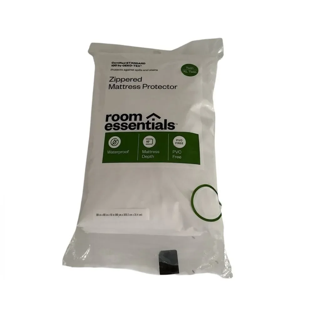 Room Essentials White Mattress Protector NWT